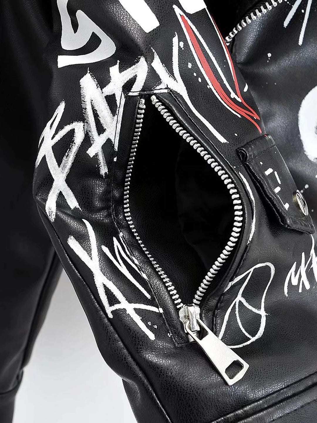 Chaqueta de cuero pintada