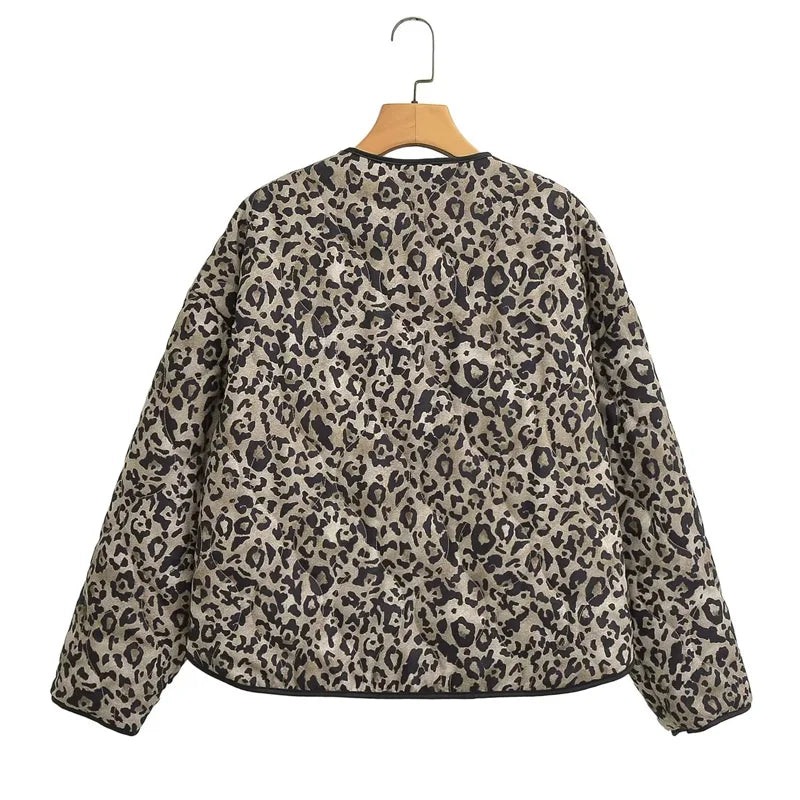 Chaqueta con estampado de leopardo