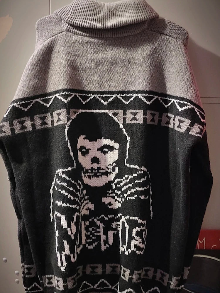 Suéter de punto con estampado de calavera 