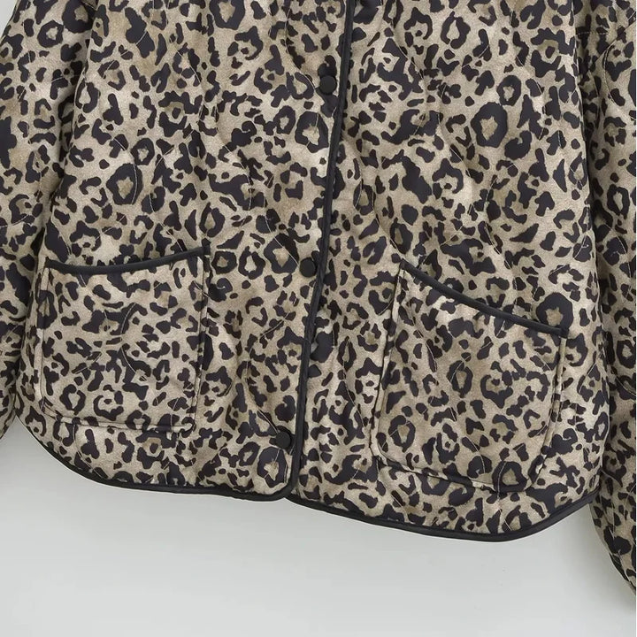 Chaqueta con estampado de leopardo