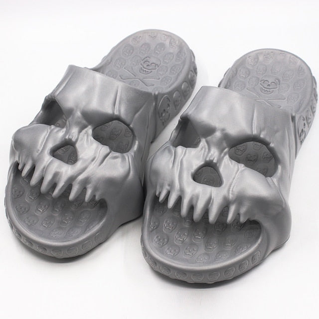 Zapatillas unisex con calavera